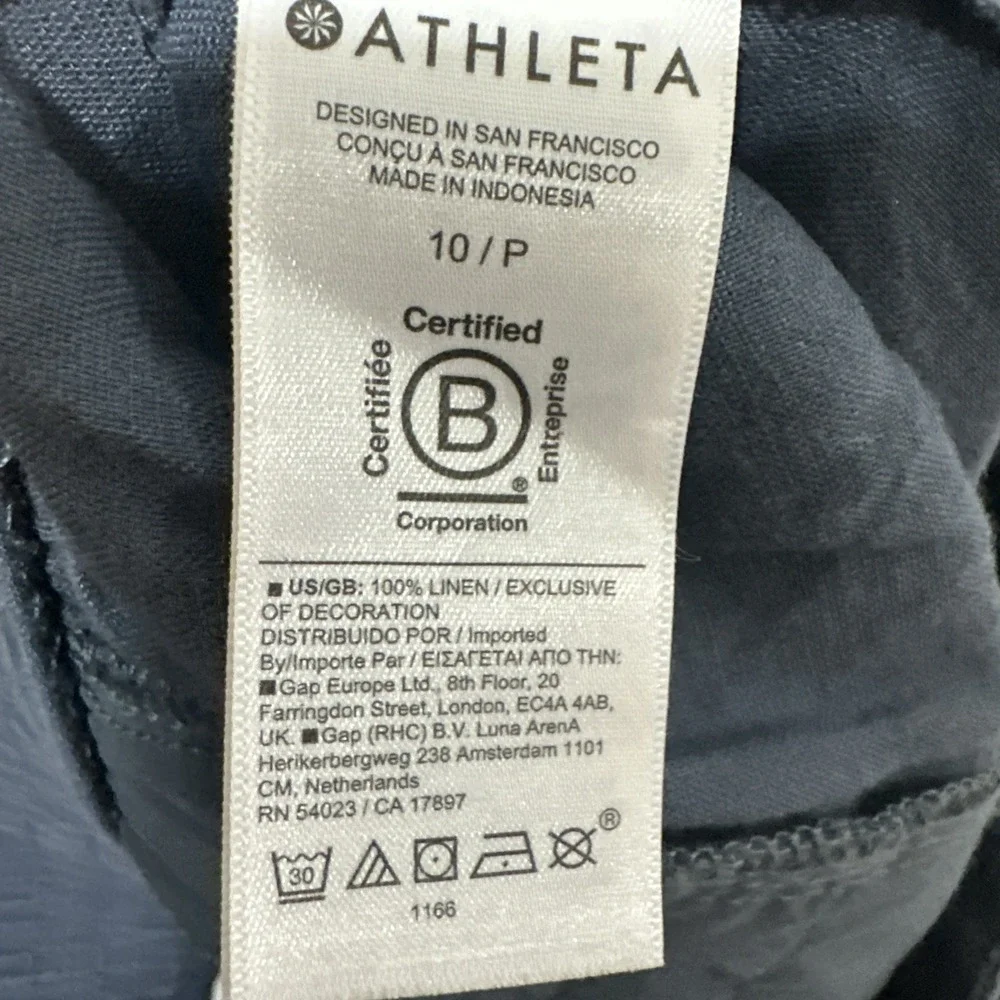 Athleta voyager women